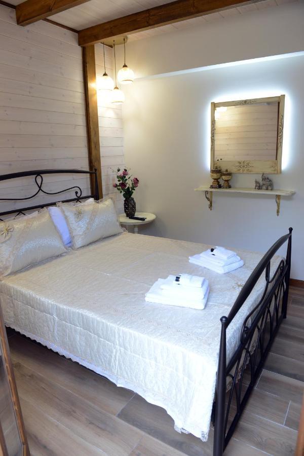 Chalet Edelweiss Preveza Exteriör bild